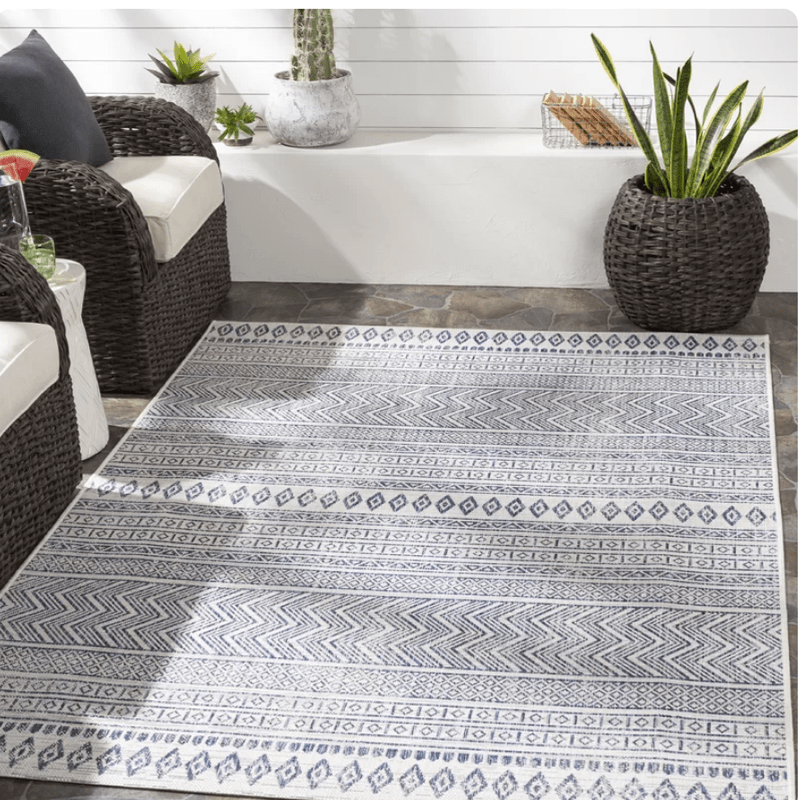 Graphic Arches Outdoor Rug